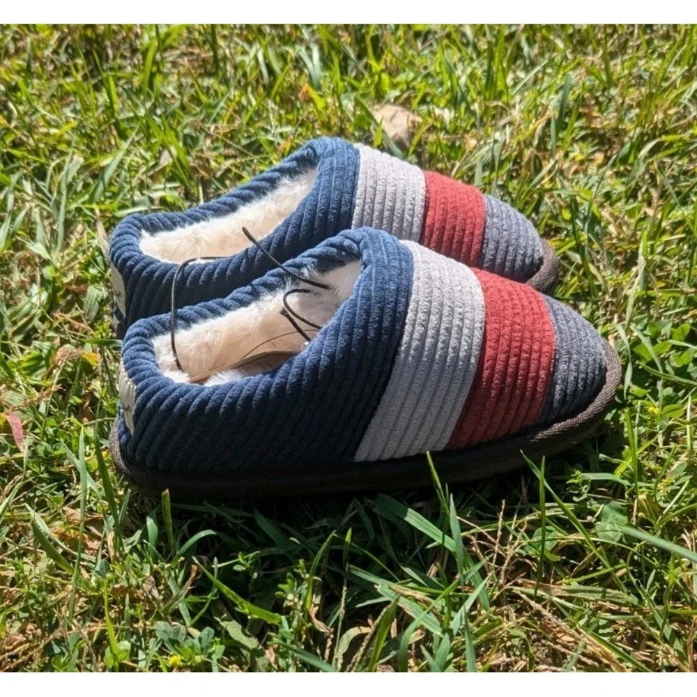 NWT Kids Cozy Corduroy Memory Foam Slippers Striped Staheekum Toddler 10